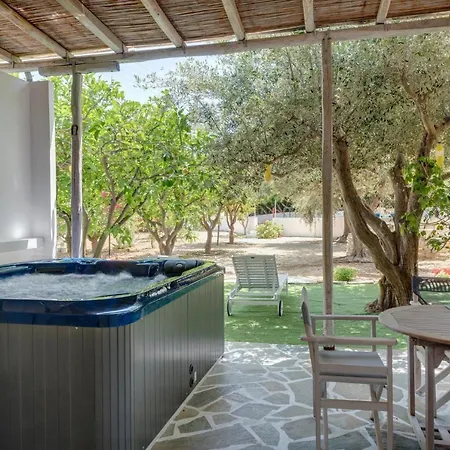 Holiday home Lemon Balm Azolimnos